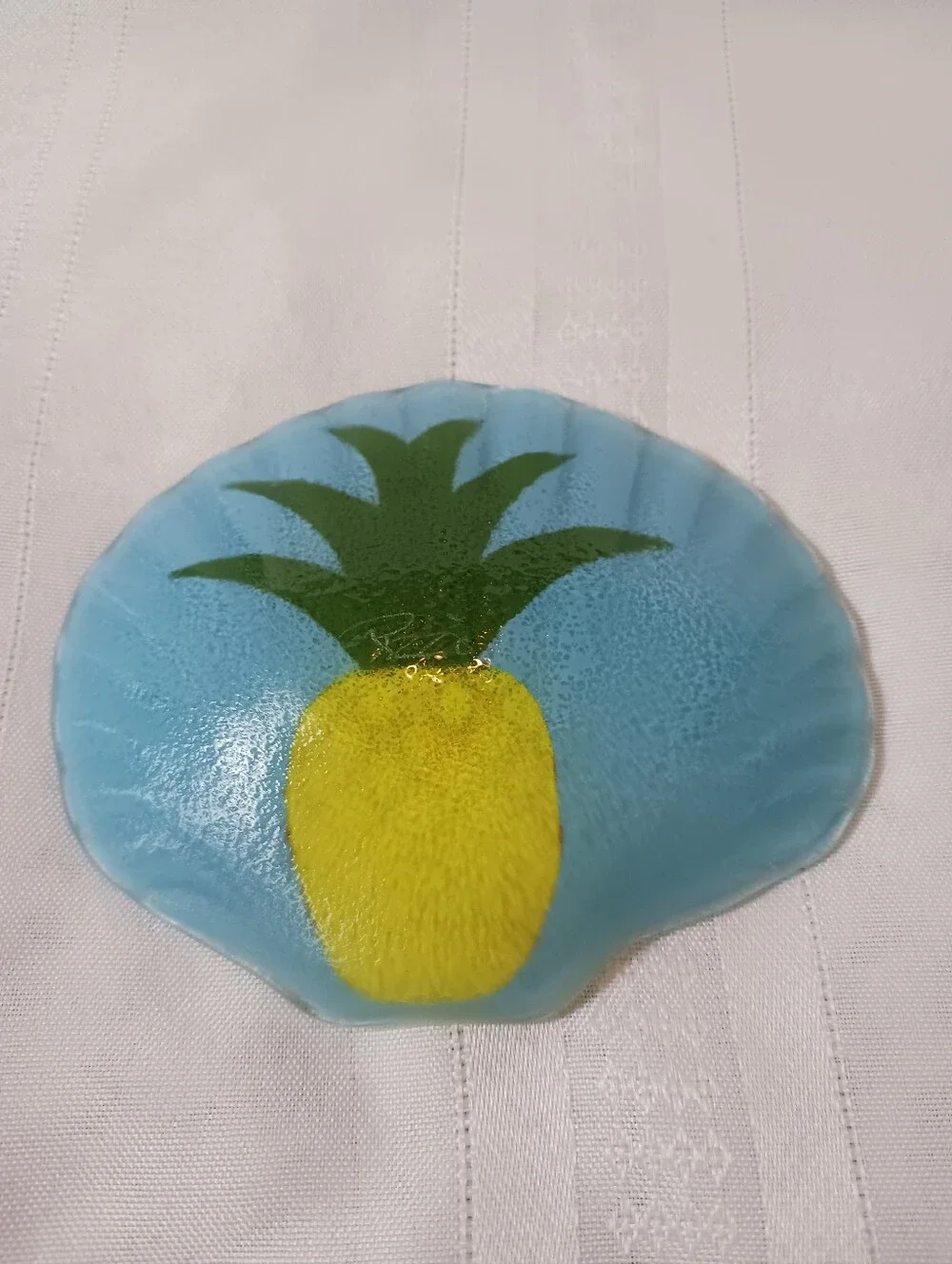 N/A pineapple themed